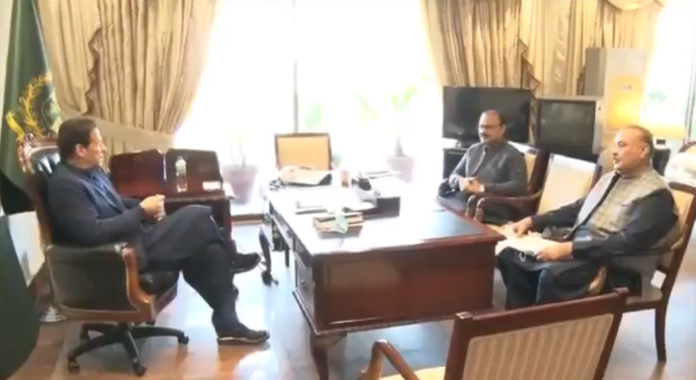 imran-khan-4-1-696x380