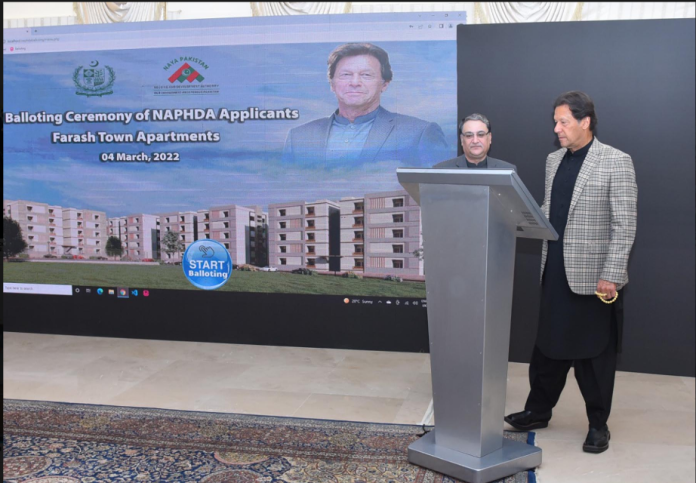 imran-khan-3-696x483