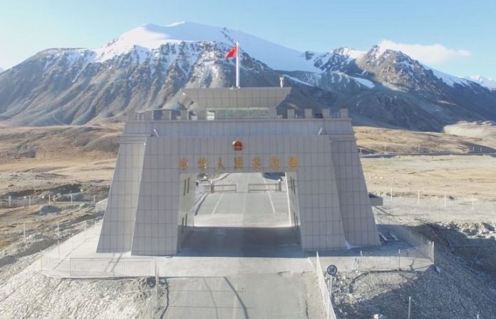 khunjrab-pass-e1680419161808-768x494-1-696x448