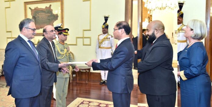 APP67-130824President-Islamabad