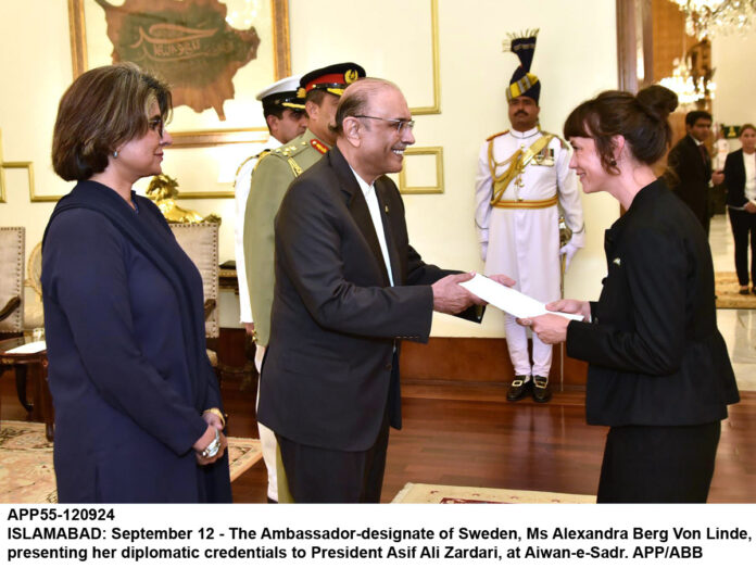 APP55-120924President-Islamabad