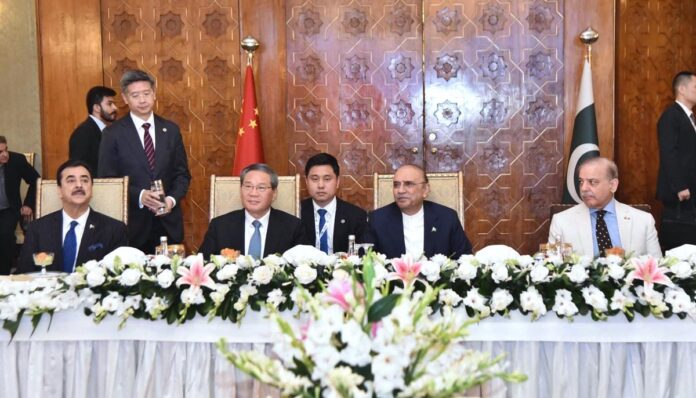 APP26-151024President-Islamabad
