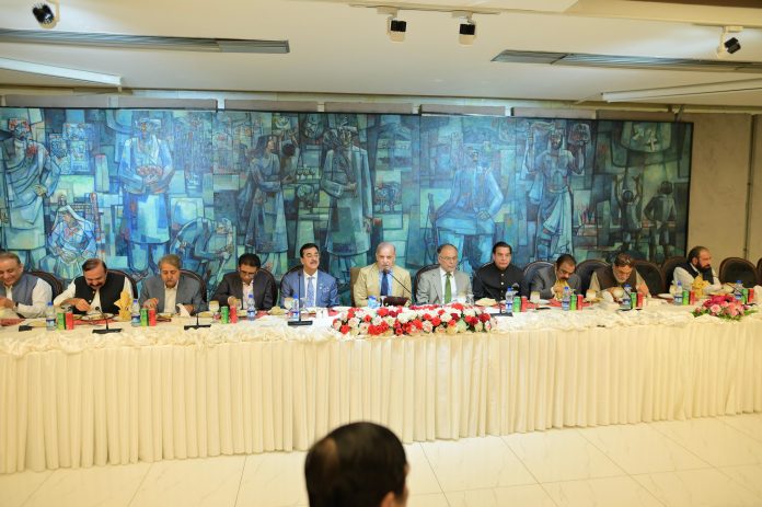 PM-meeting-696x463